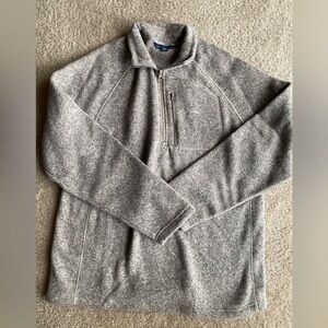Men’s size L quarter zip pull over